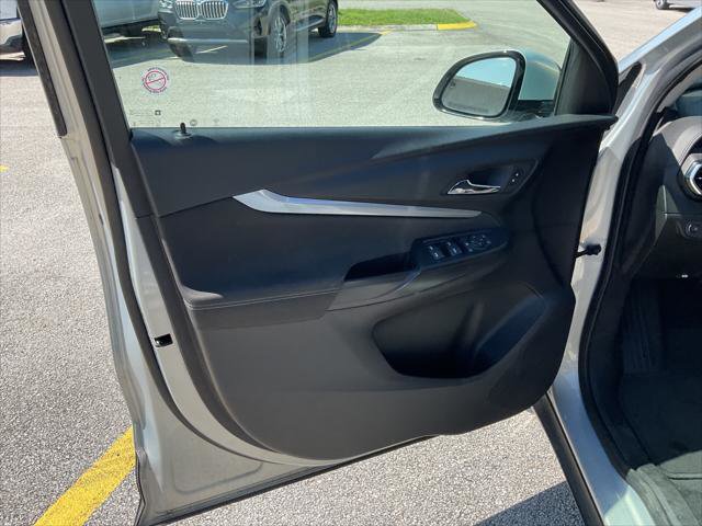 Used 2023 Chevrolet Bolt EUV LT FWD image 21