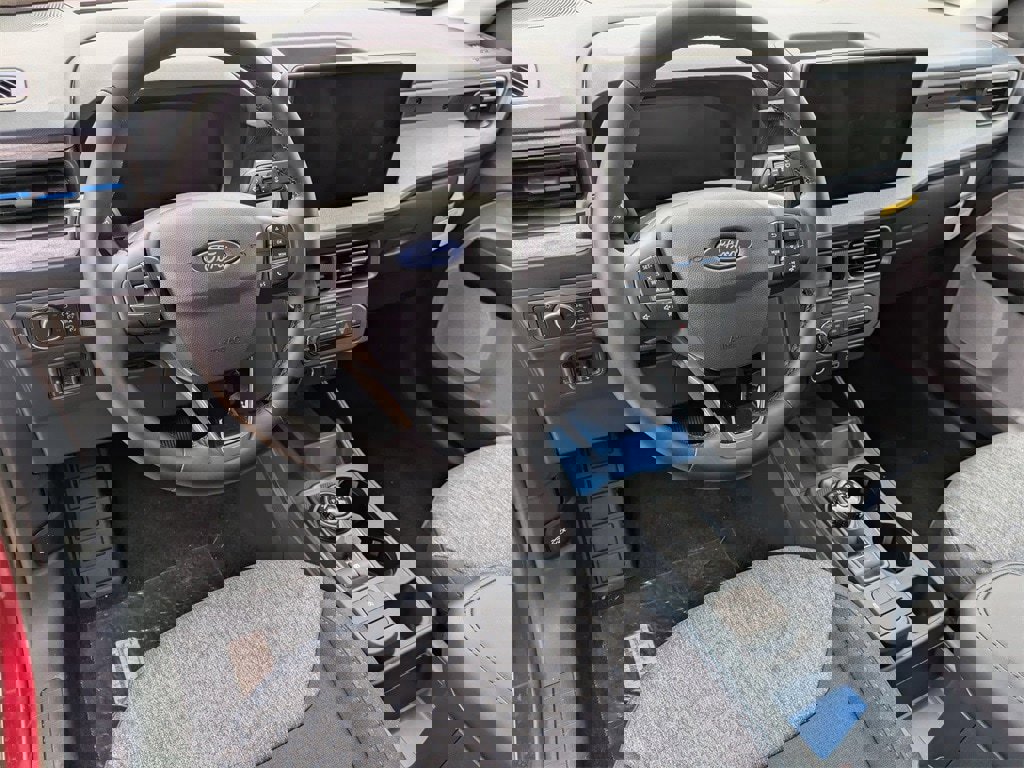 New 2025 Ford Maverick XLT w/ XLT Luxury Package image 10