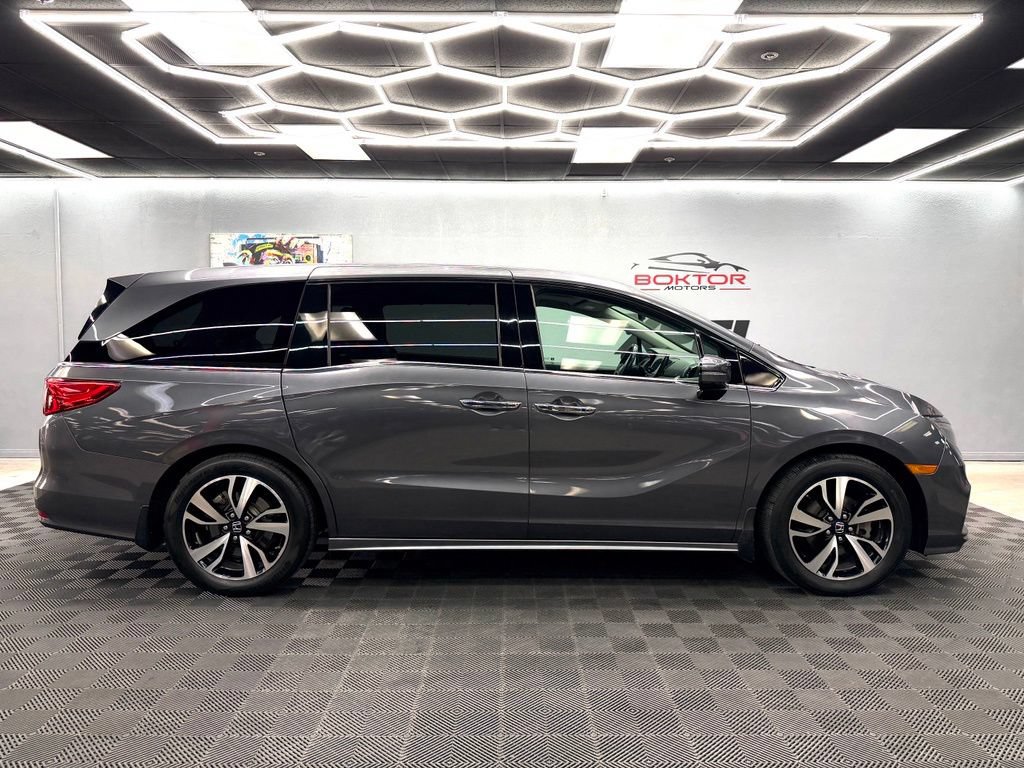 Used 2018 Honda Odyssey Elite image 16