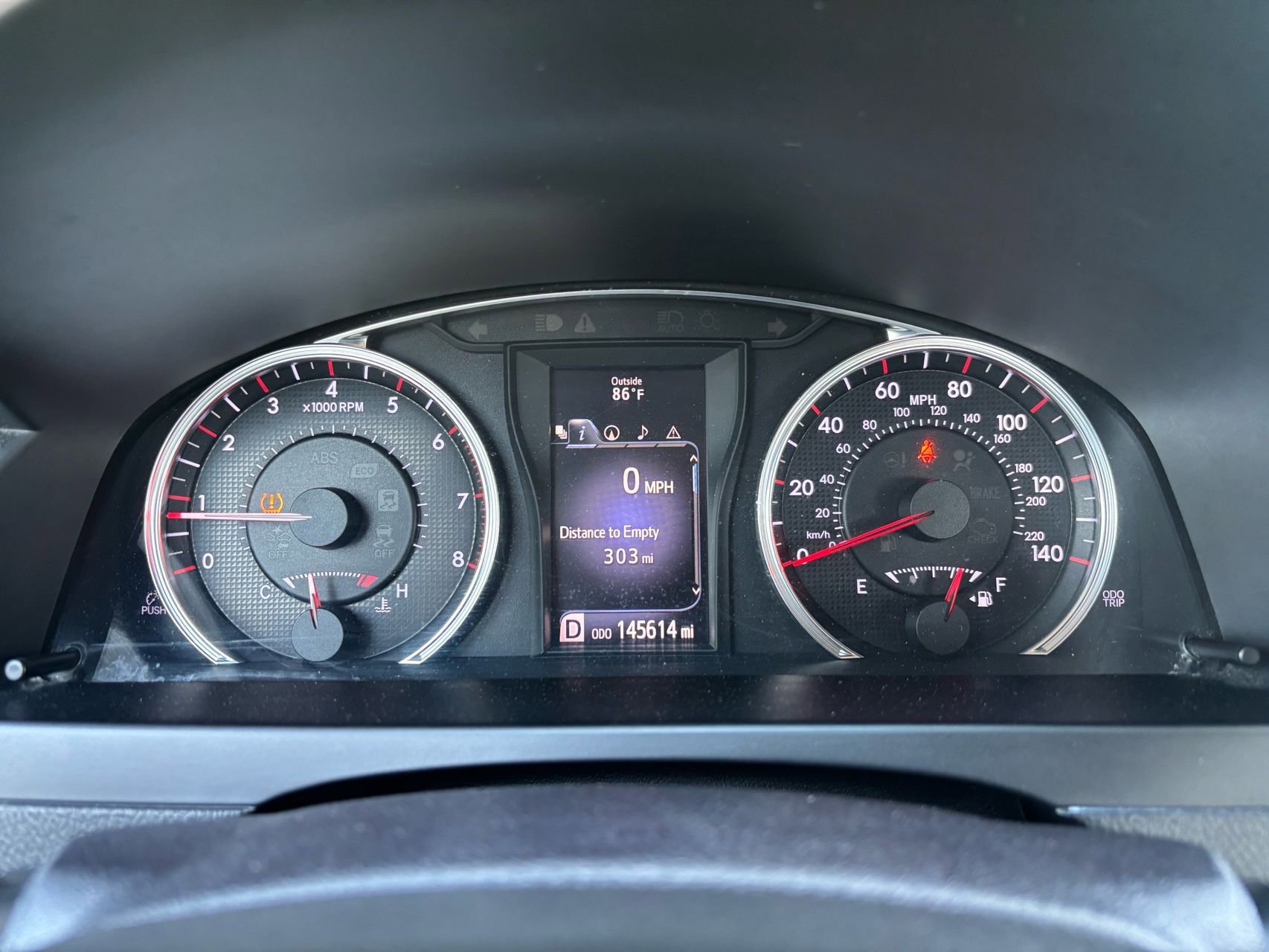 Used 2016 Toyota Camry SE image 24