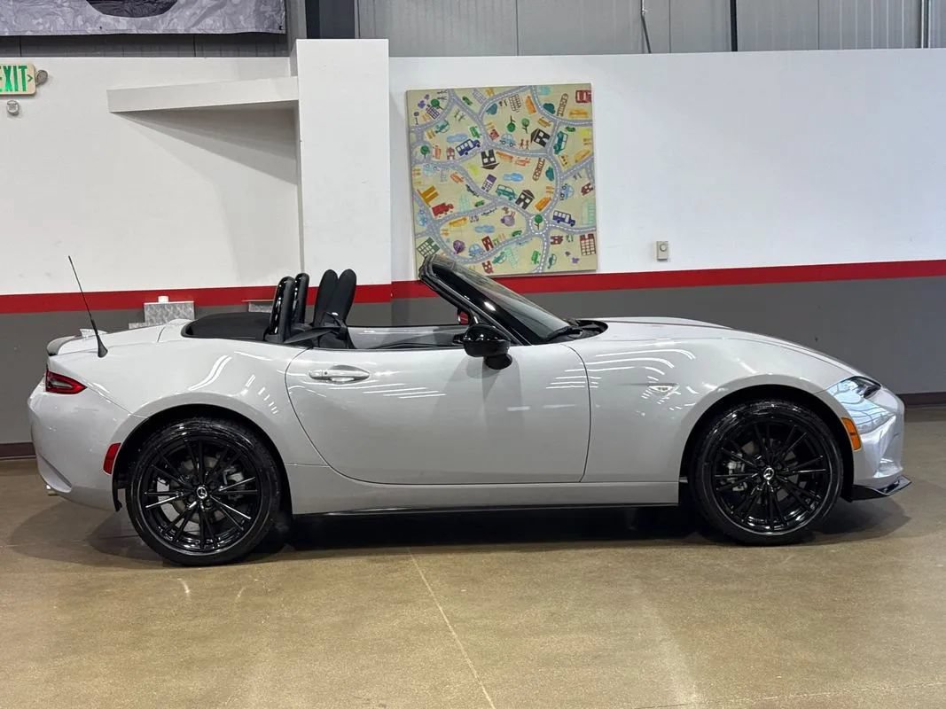 Used 2026 MAZDA MX-5 Miata Club w/ Interior Package RWD image 58