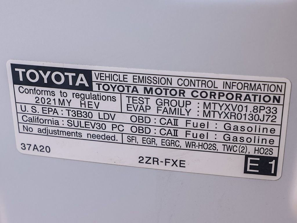 Used 2021 Toyota Prius L Eco image 32