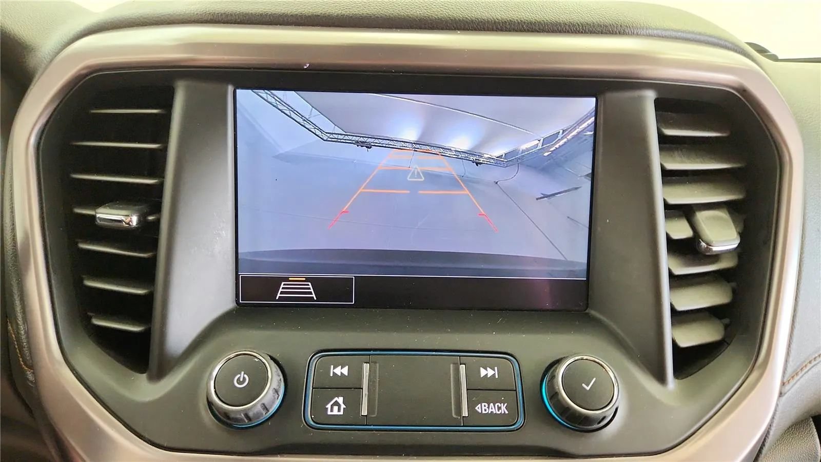 Used 2020 GMC Acadia AT4 w/ Driver Alert Package II AWD/4WD image 29