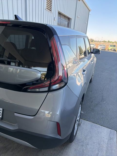 Used 2025 Kia Soul LX image 6