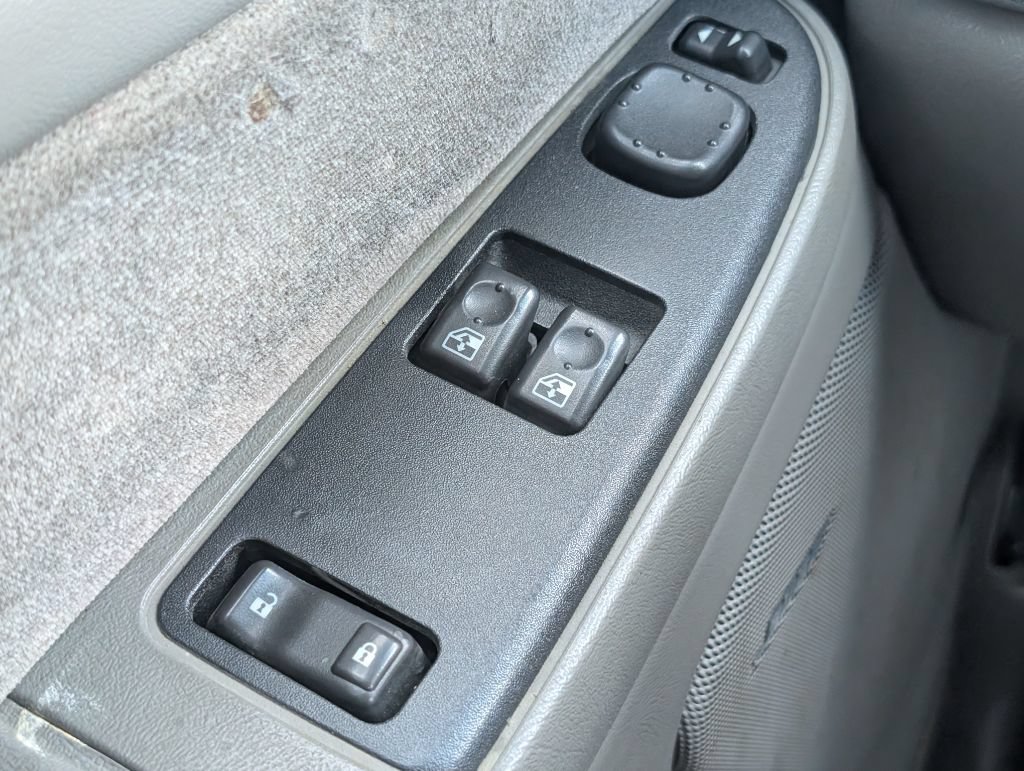Used 2003 GMC Sierra 1500 SLT w/ Professional Package RWD image 10
