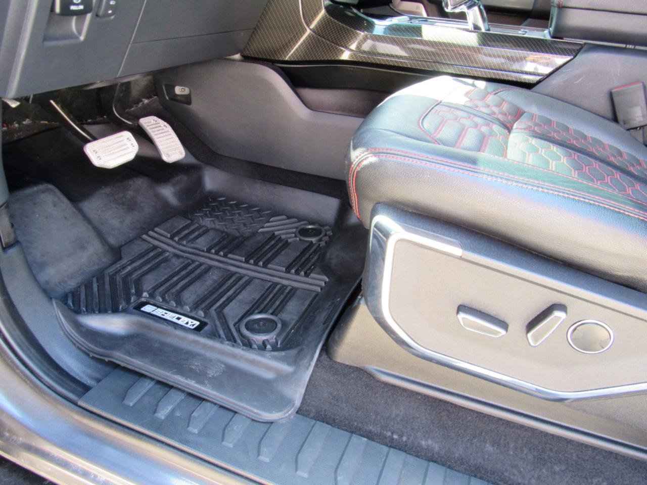 Used 2023 Ford F150 Lariat w/ Equipment Group 502A High AWD/4WD image 29