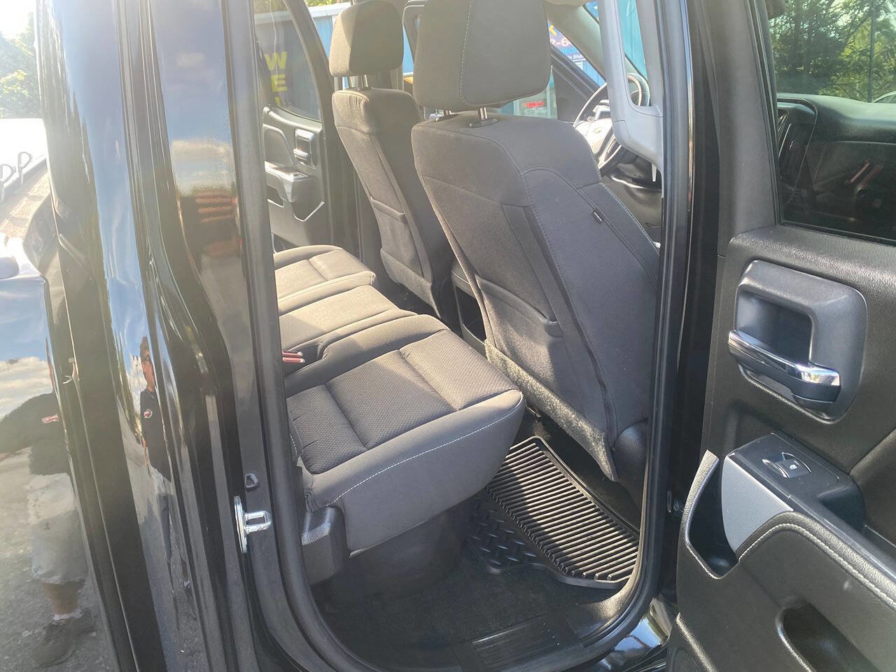 Used 2018 Chevrolet Silverado 1500 LT w/ All Star Edition image 19