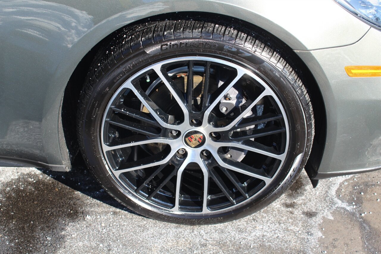Used 2022 Porsche Panamera 4 AWD/4WD image 29