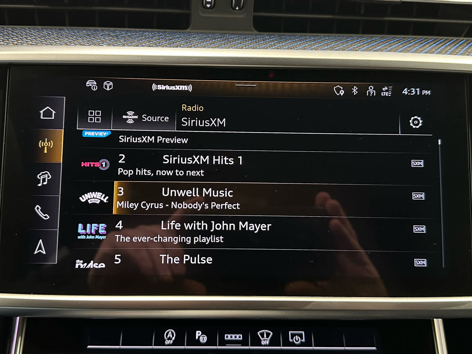 Used 2025 Audi RS 6 performance image 32