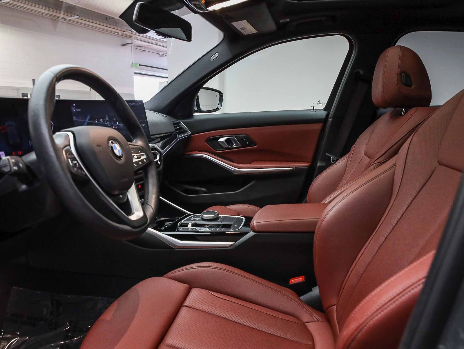 Used 2024 BMW 330i Sedan w/ Premium Package RWD image 16