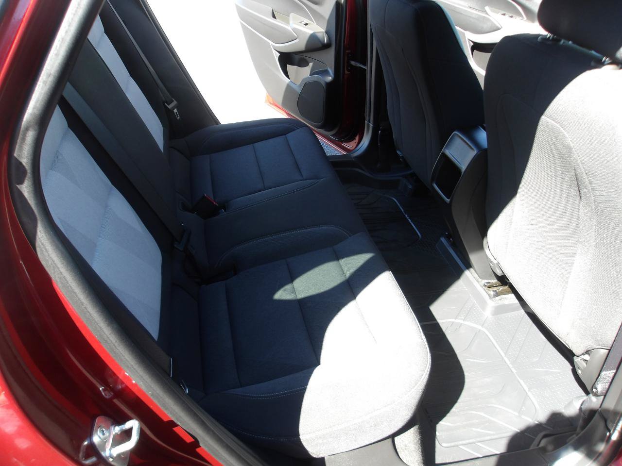 Used 2024 Chevrolet Trax RS w/ Sunroof Package FWD image 12