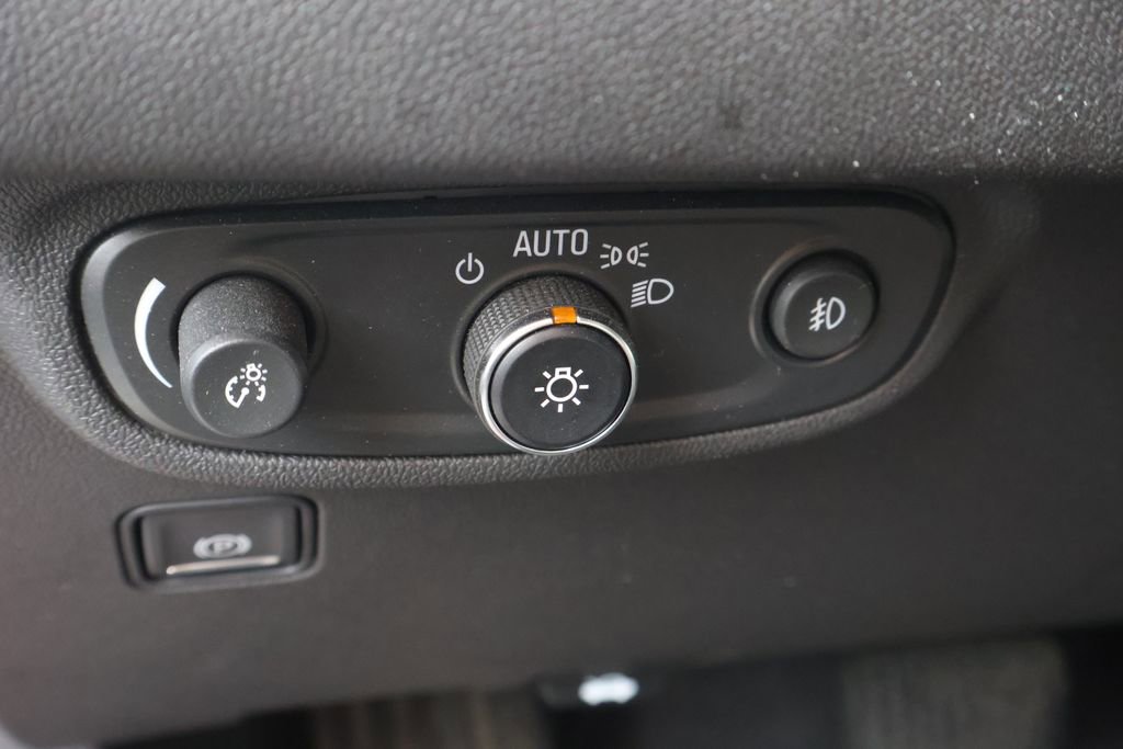 Used 2020 GMC Terrain SLT w/ Preferred Package image 16