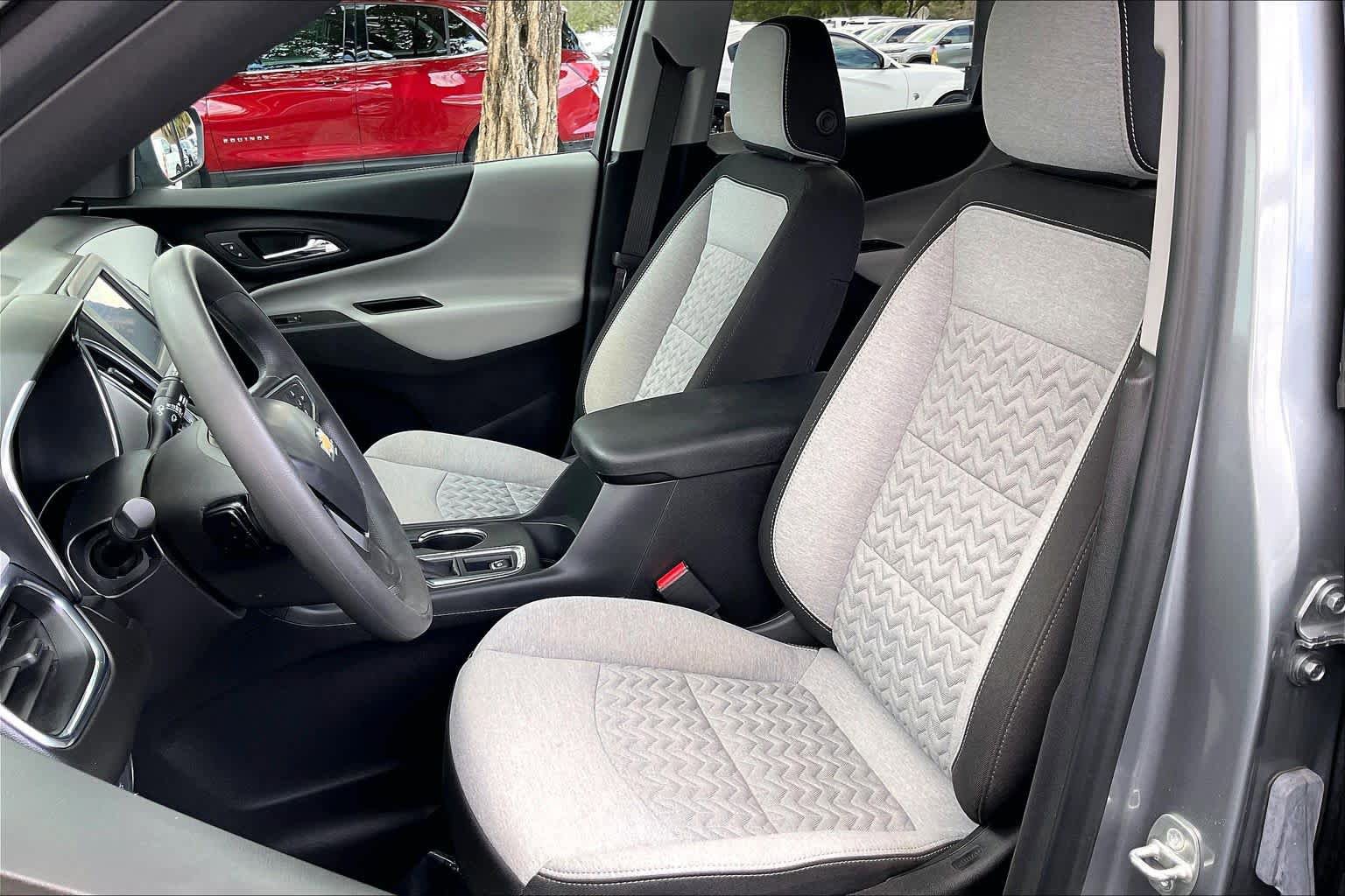 Used 2023 Chevrolet Equinox LS w/ LS Convenience Package FWD image 24