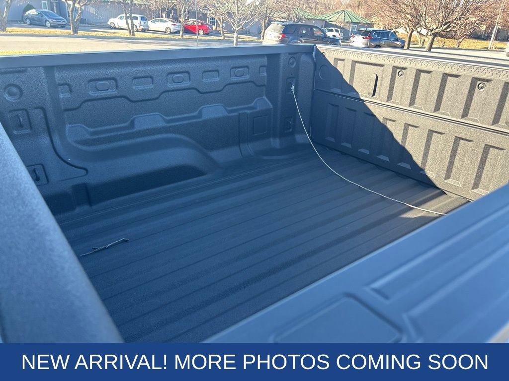 Used 2025 Chevrolet Colorado Trail Boss image 7