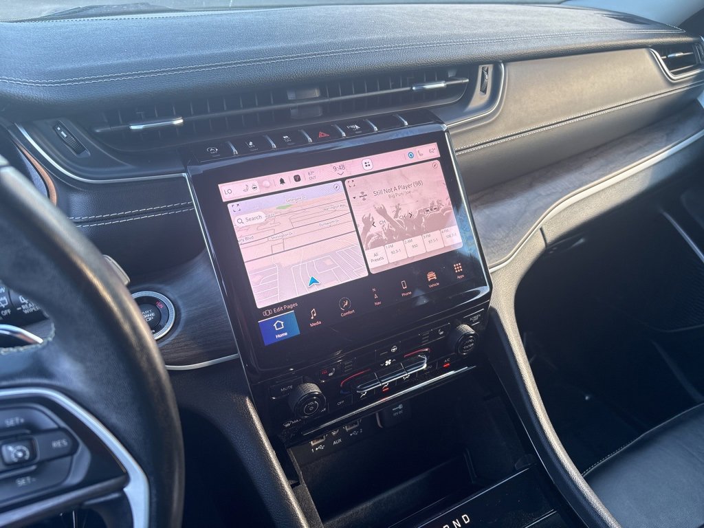 Used 2022 Jeep Grand Cherokee L Limited image 18