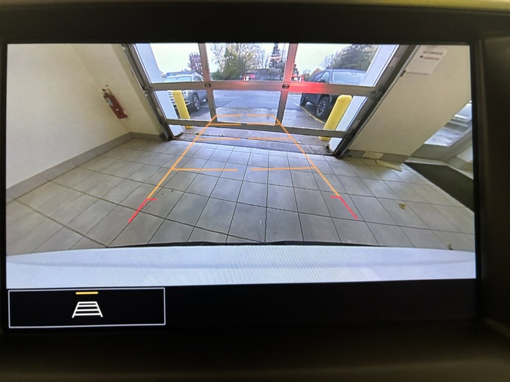 Certified 2023 GMC Acadia SLT image 5