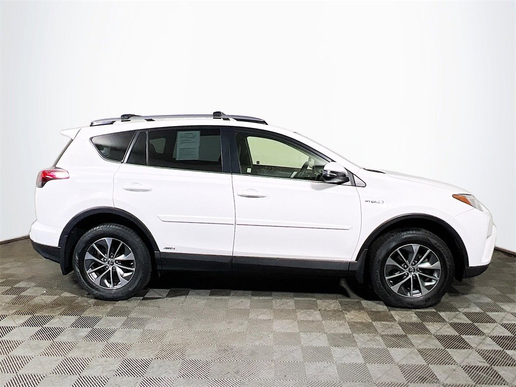 Certified 2018 Toyota RAV4 LE Plus image 9