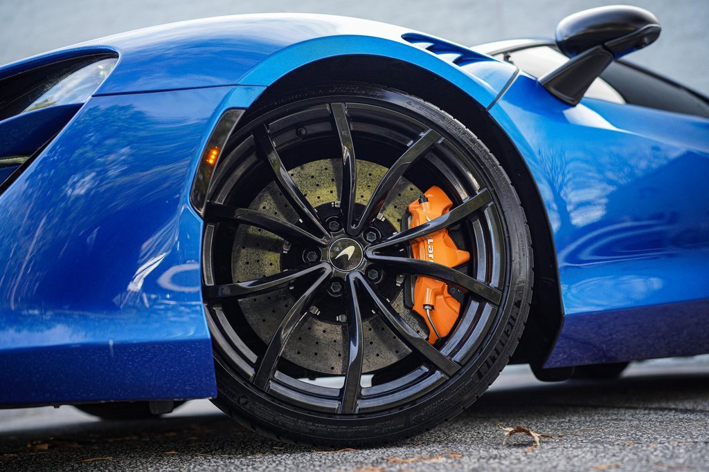 Used 2023 McLaren Artura image 20