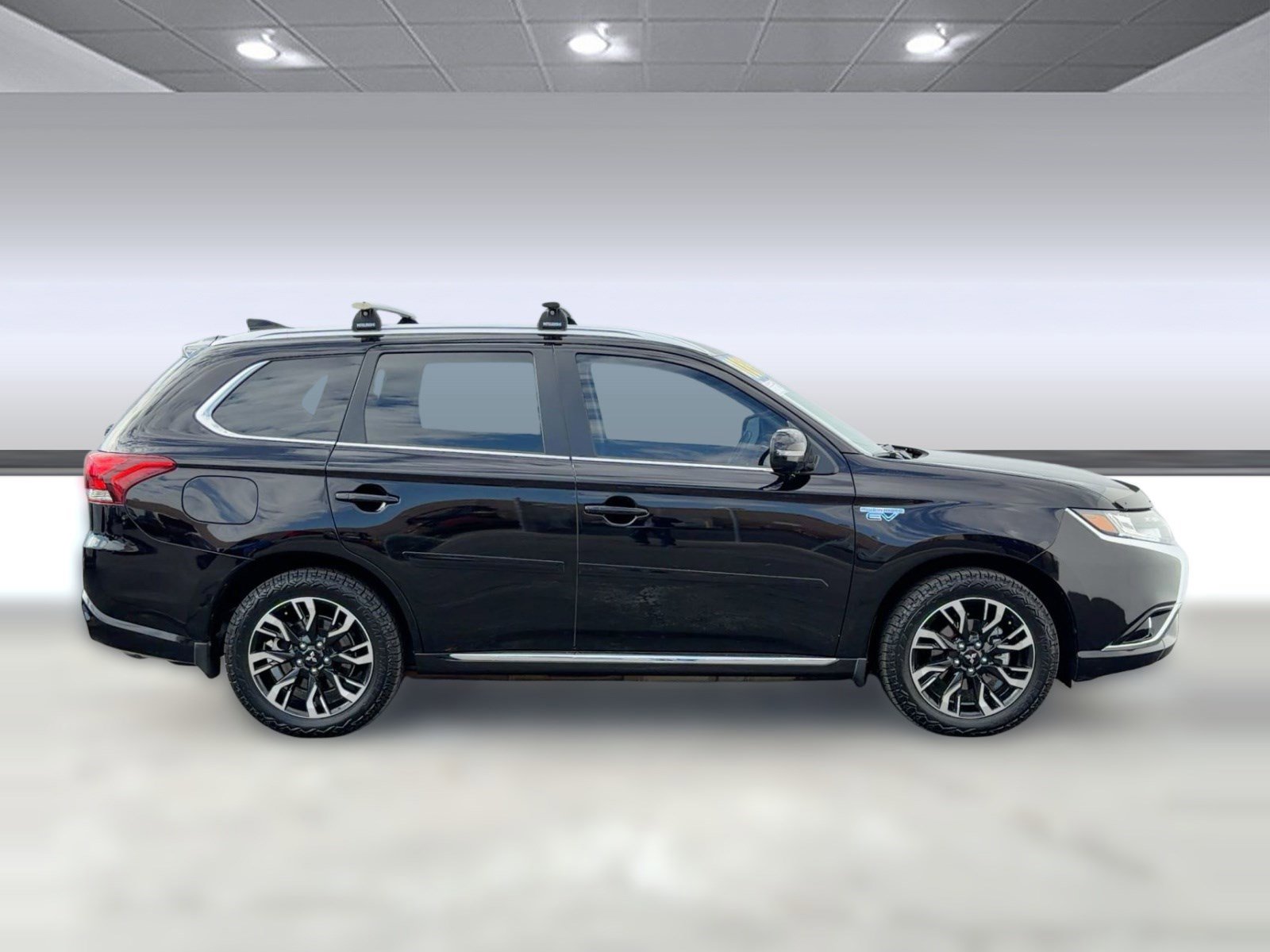 Used 2018 Mitsubishi Outlander SEL image 6