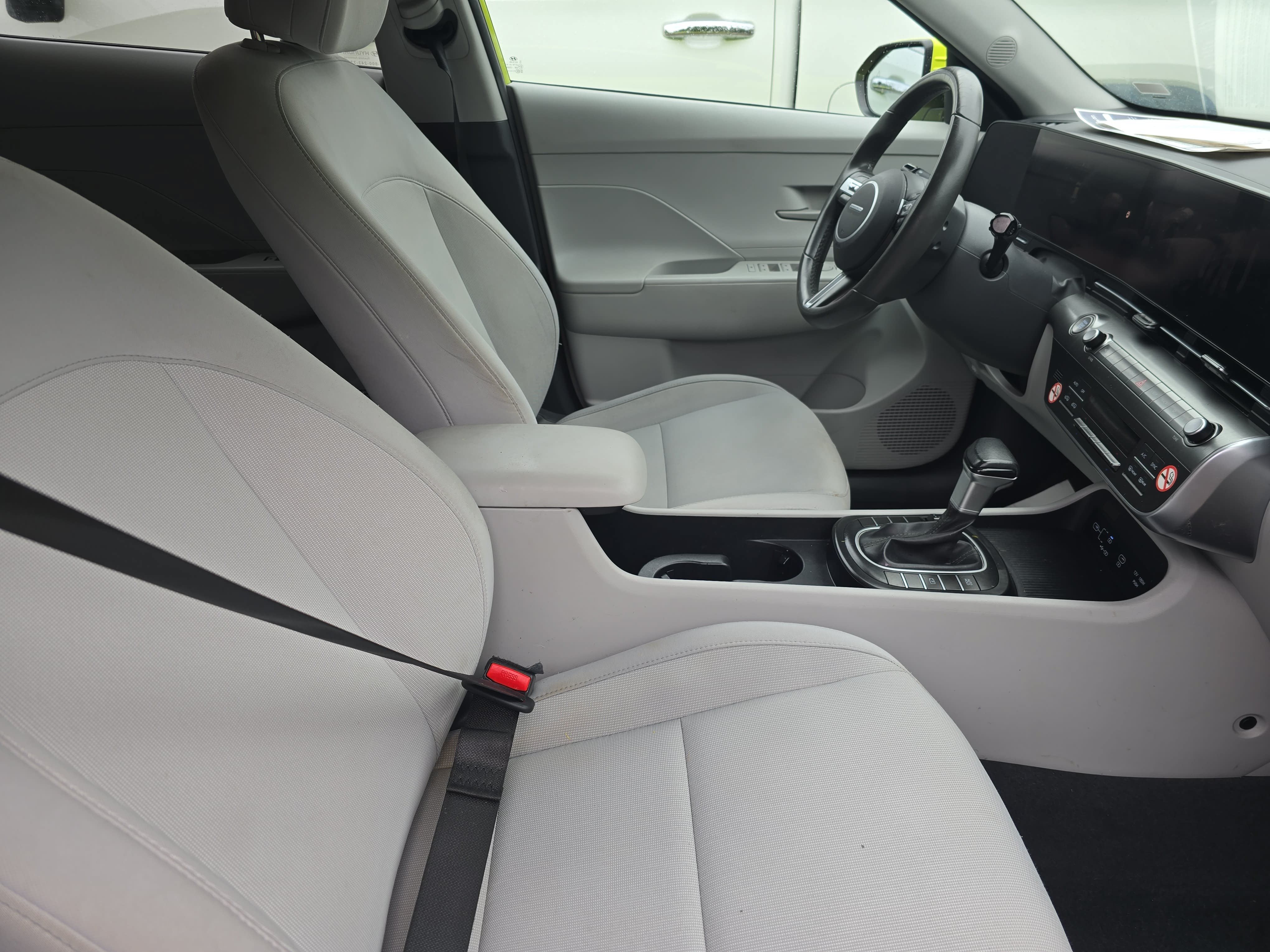 Used 2025 Hyundai Kona SEL FWD image 10