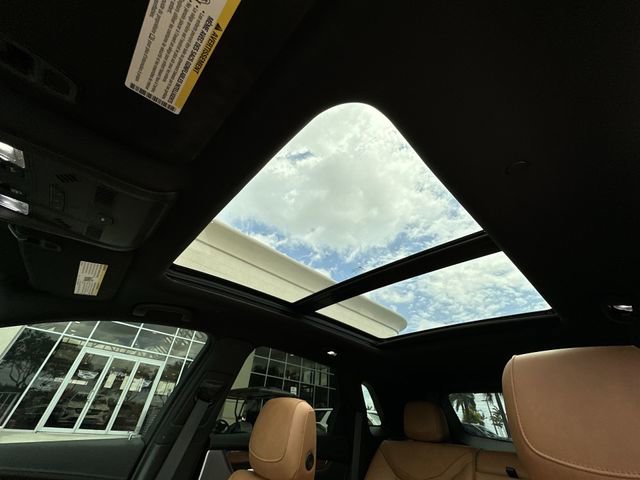 Certified 2023 Cadillac XT5 Premium Luxury FWD image 28