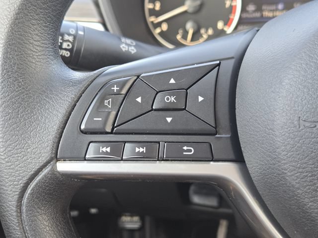 Used 2025 Nissan Altima 2.5 SV FWD image 28