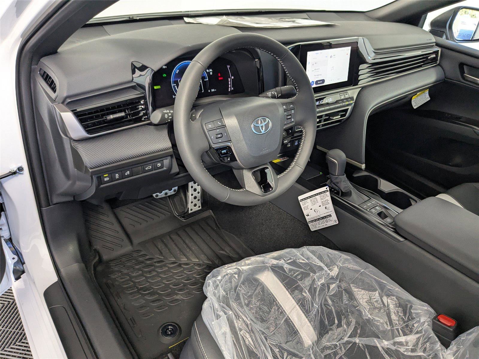 New 2026 Toyota Camry SE image 11