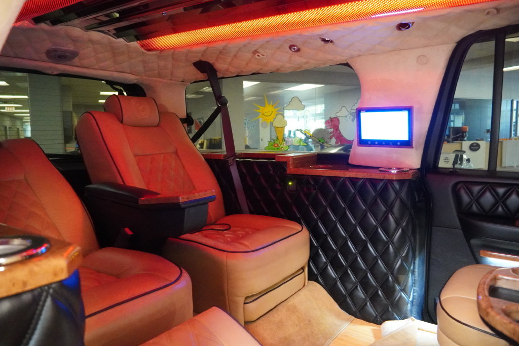 Used 2015 Lincoln Navigator L 4WD image 32