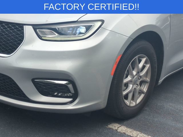 Certified 2024 Chrysler Pacifica Touring-L FWD image 9