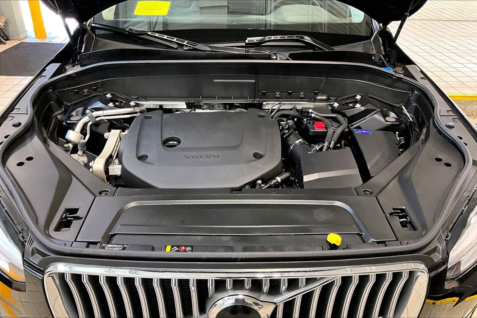 Certified 2023 Volvo XC90 B6 Plus w/ Protection Package Premier AWD/4WD image 29