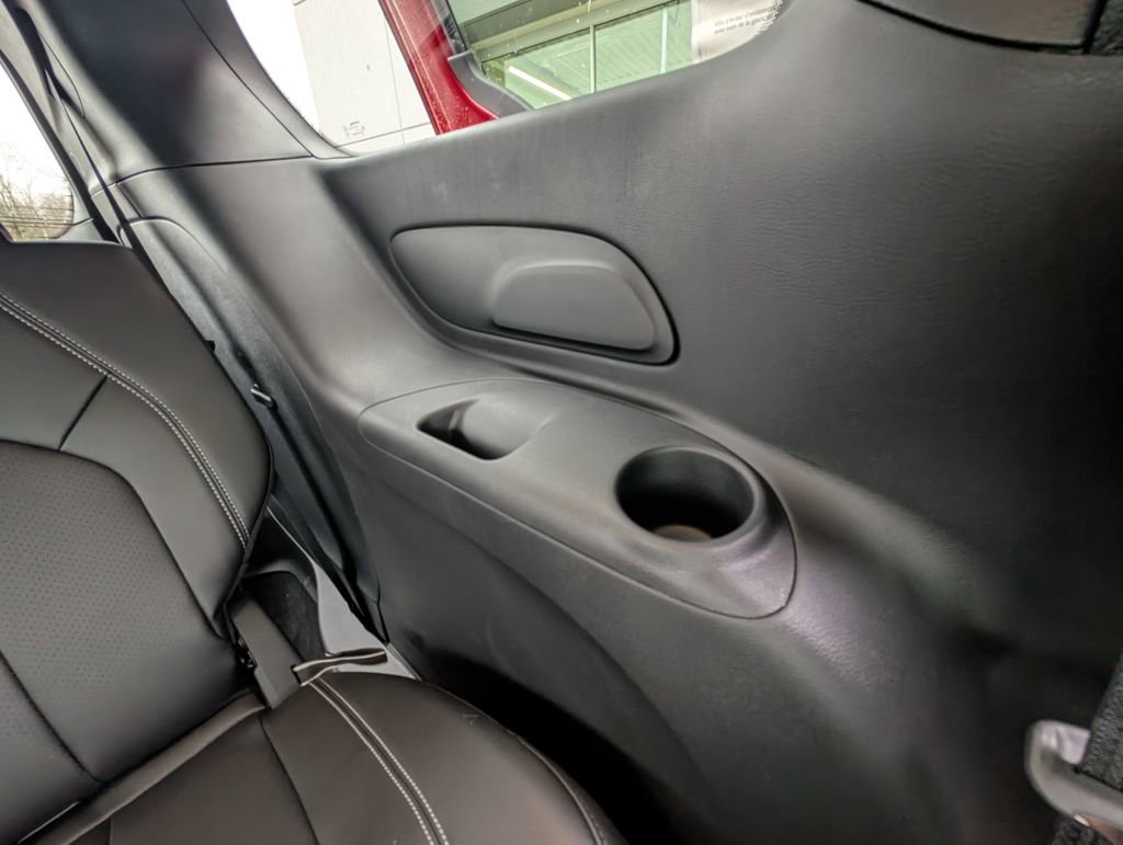 New 2026 Chrysler Pacifica Select w/ S Appearance Package image 40