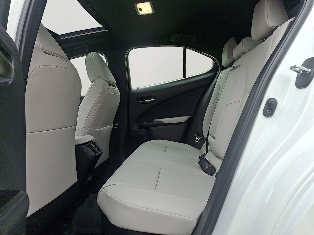 Used 2026 Lexus UX 300h AWD w/ Accessory Package (Z1) image 8