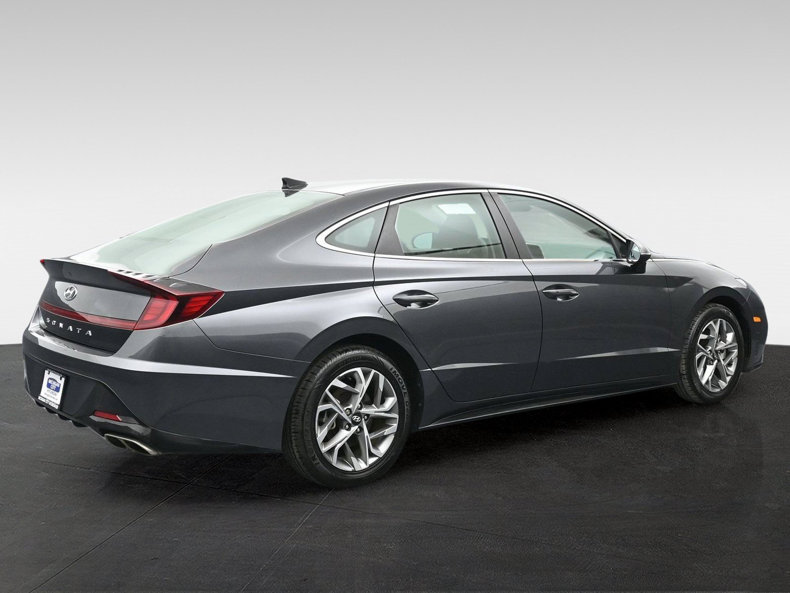 Certified 2023 Hyundai Sonata SEL w/ Preferred Accessory Package FWD image 7