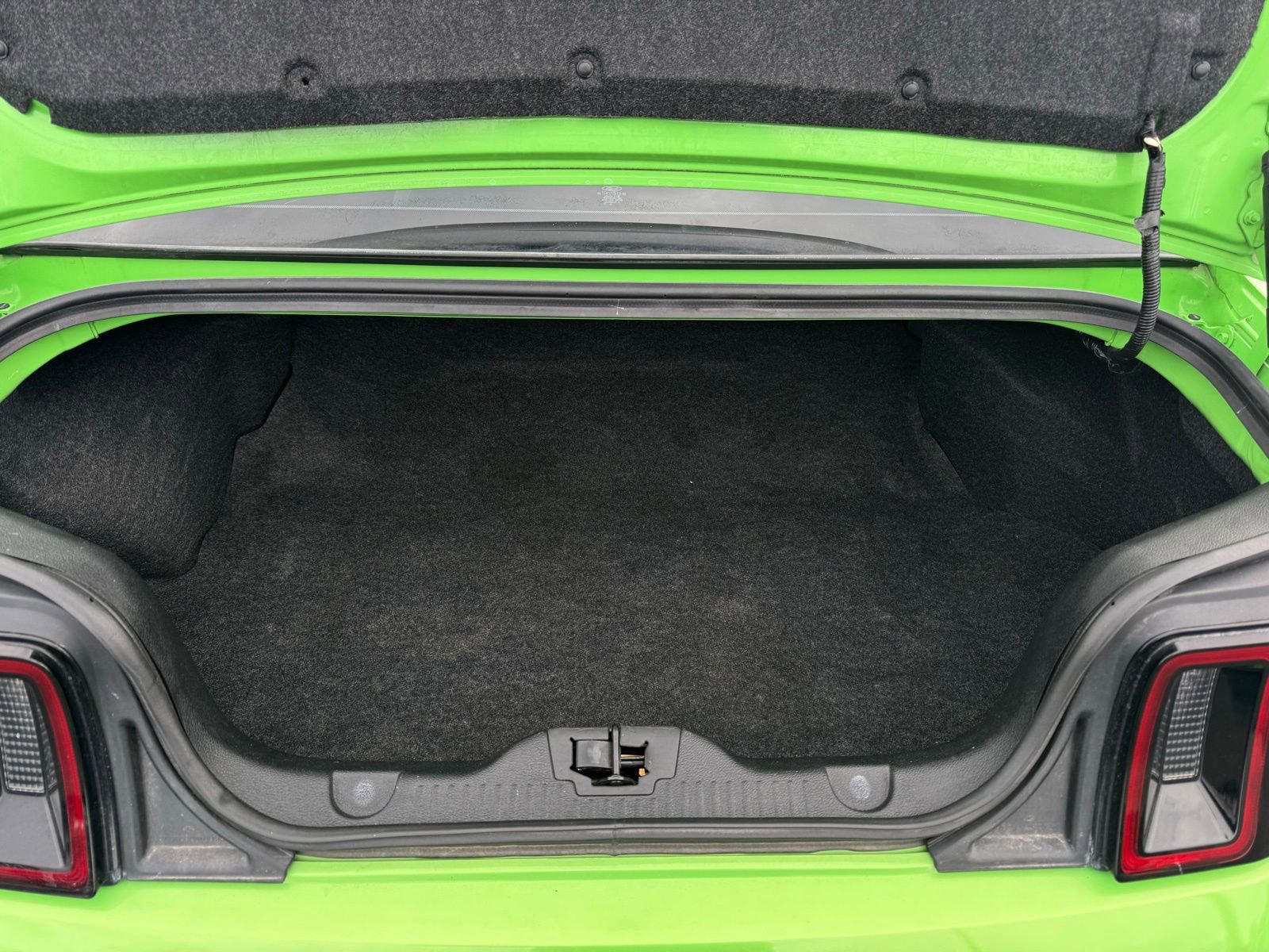 Used 2013 Ford Mustang Boss 302 w/ Boss 302 Accessory Pkg image 28