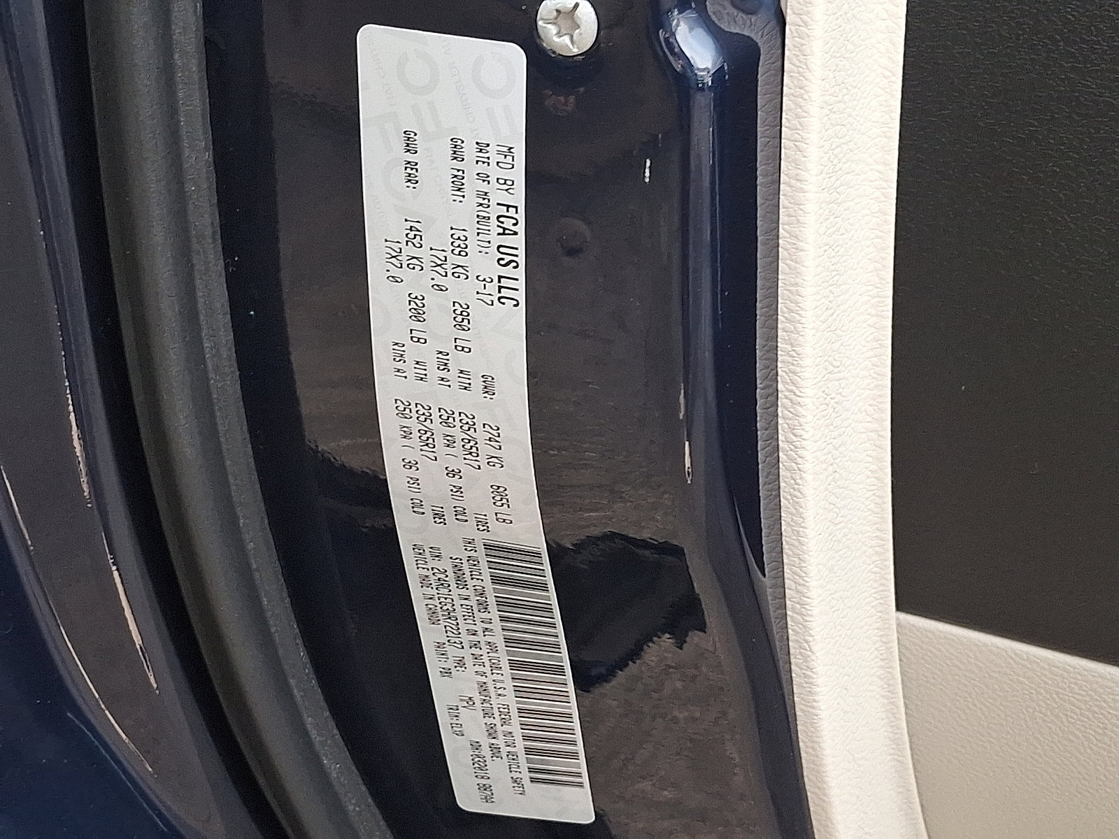 Used 2017 Chrysler Pacifica Touring-L Plus image 4