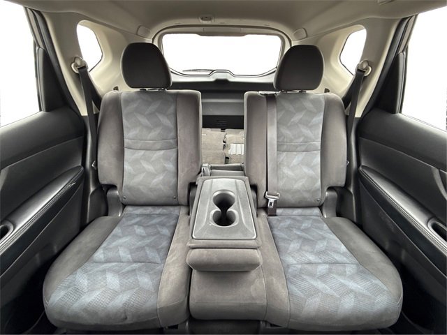 Used 2015 Nissan Rogue S image 16