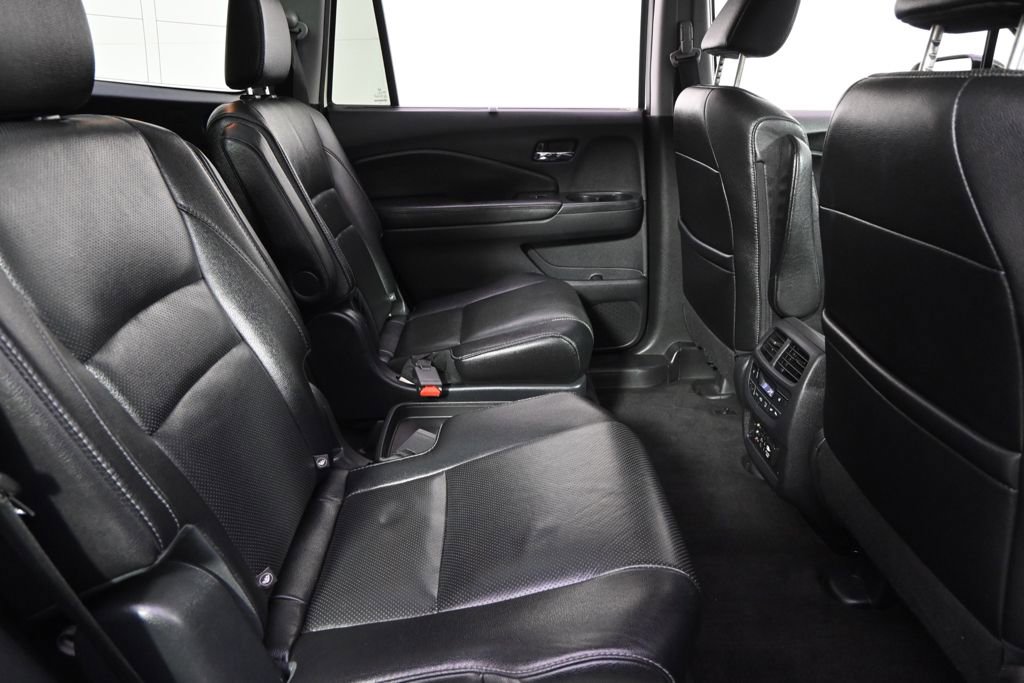 Used 2016 Honda Pilot Elite image 18