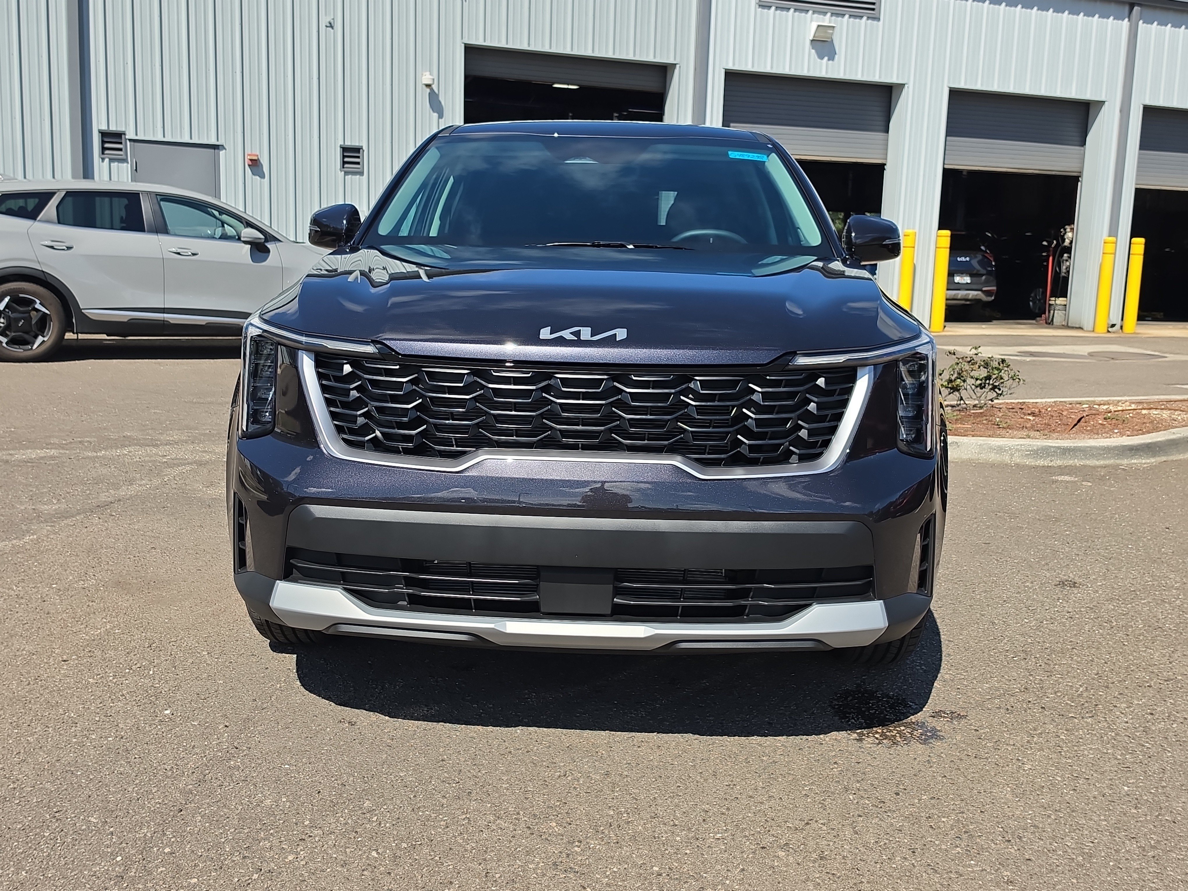 New 2026 Kia Sorento LX FWD image 4