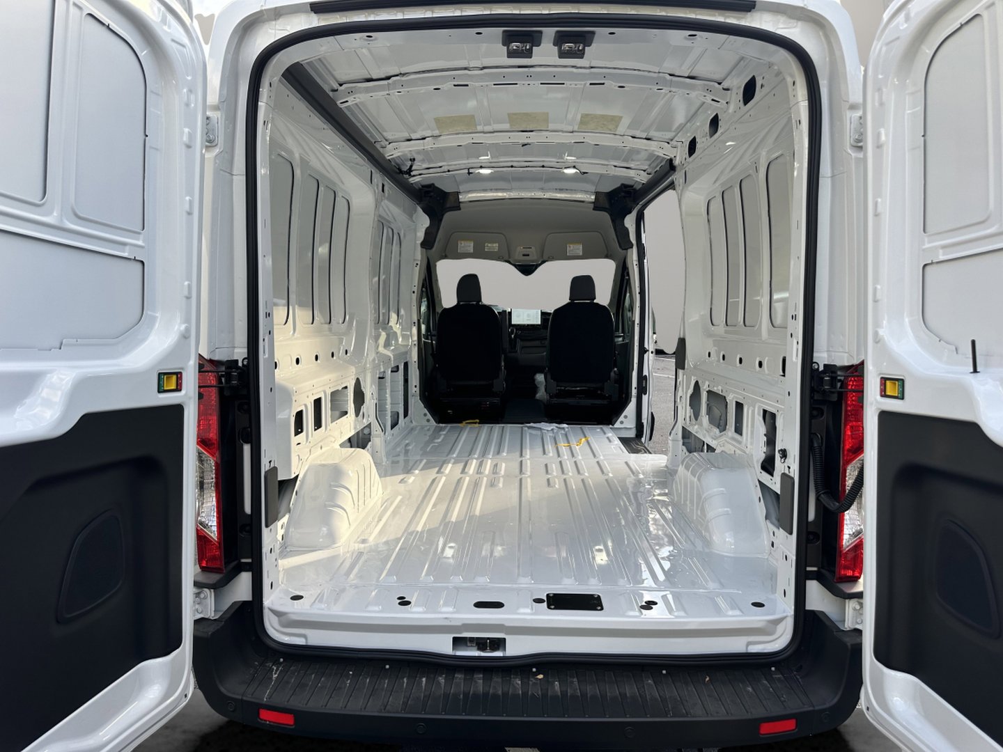 New 2026 Ford Transit 250 148 Medium Roof image 6