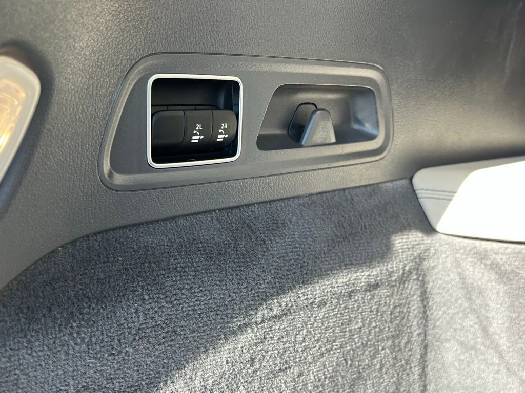 Used 2020 Mercedes-Benz GLS 450 4MATIC image 28