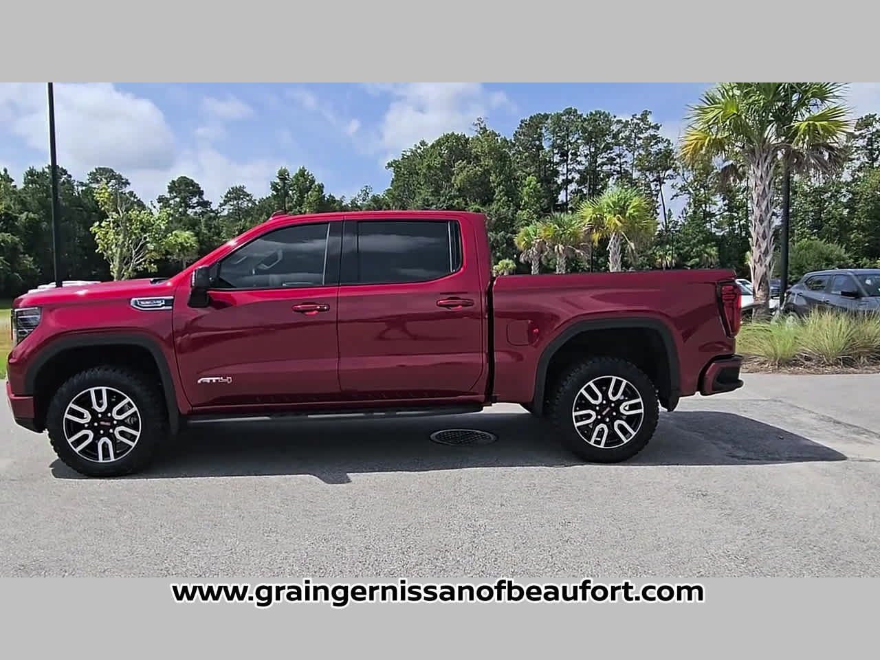 Used 2025 GMC Sierra 1500 AT4 w/ AT4 Premium Package AWD/4WD image 20