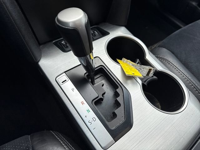 Used 2012 Toyota Camry SE w/ Leather Pkg image 32