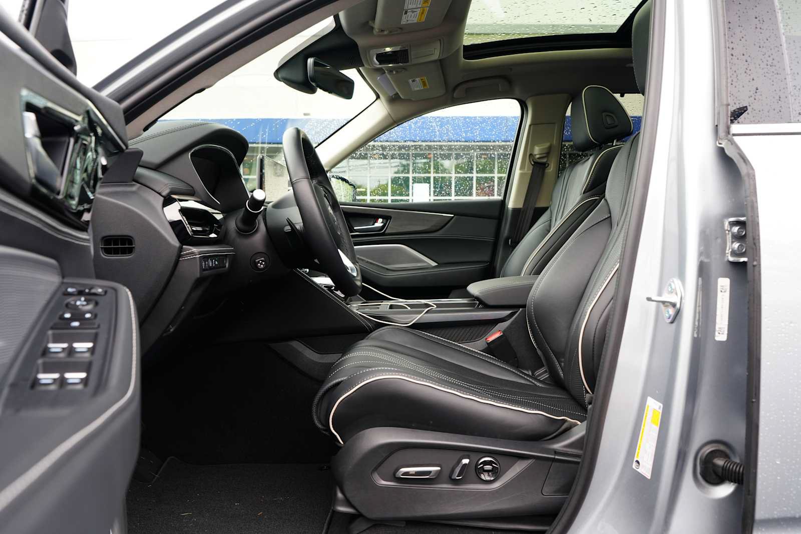 Certified 2026 Acura MDX w/ Advance Package AWD/4WD image 15