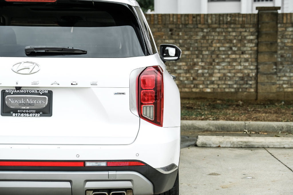Used 2023 Hyundai Palisade Limited AWD/4WD image 65
