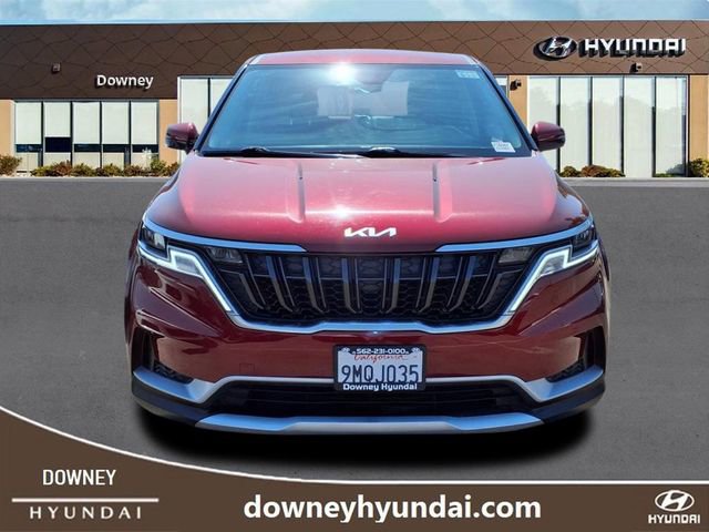 Used 2024 Kia Carnival LX image 2