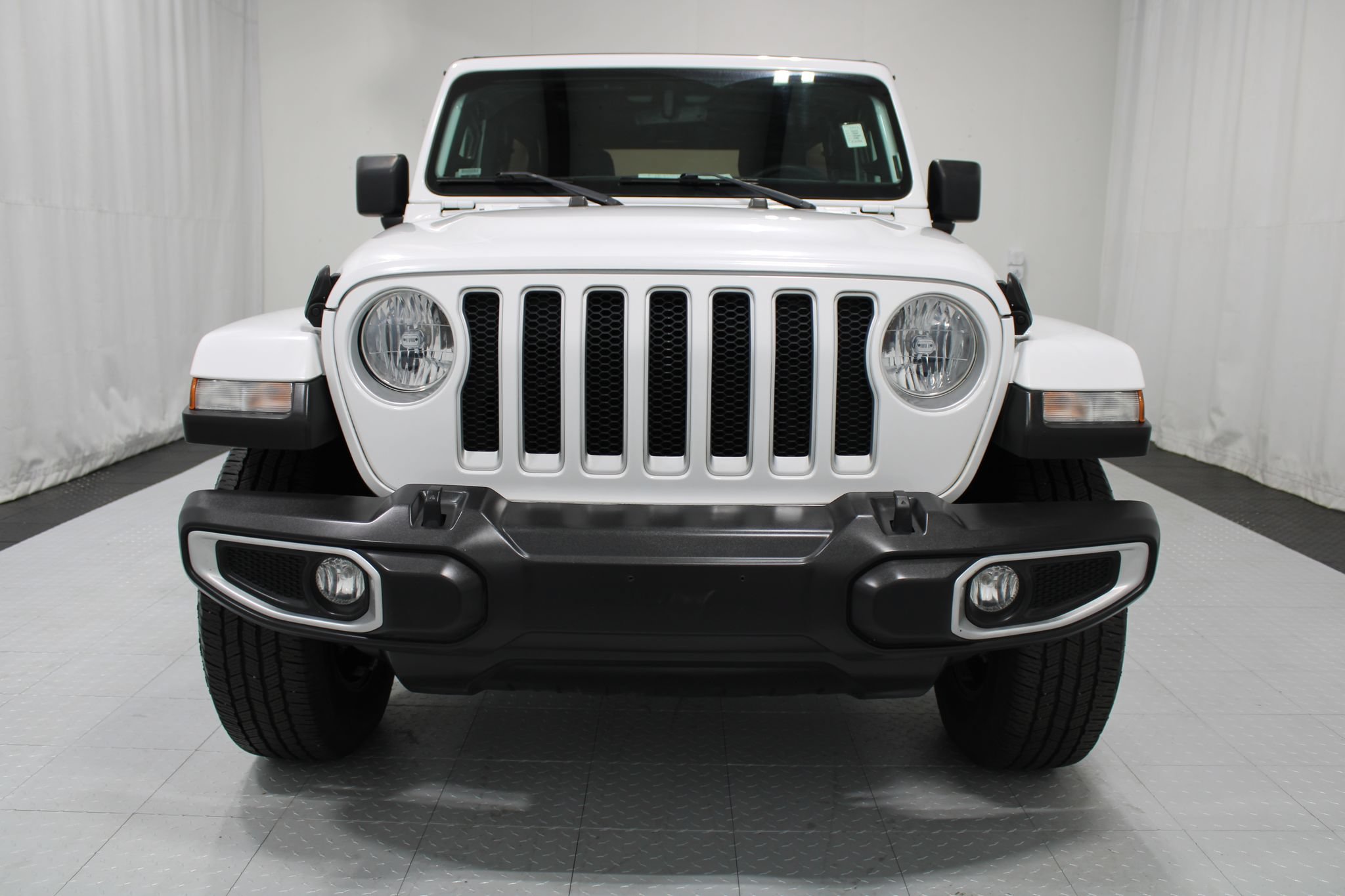 Used 2023 Jeep Wrangler Unlimited Sahara w/ Cold Weather Group AWD/4WD image 3