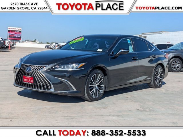 Used 2022 Lexus ES 300h w/ Premium Package