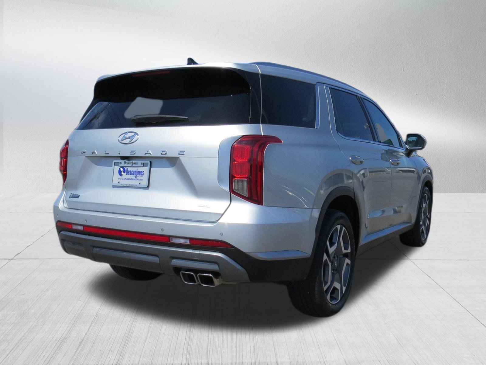 Used 2024 Hyundai Palisade SEL w/ Premium Package AWD/4WD image 3