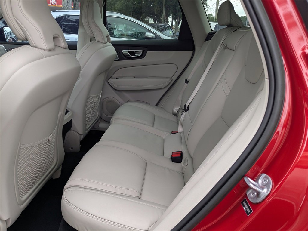 Certified 2023 Volvo XC60 B6 Ultimate image 3