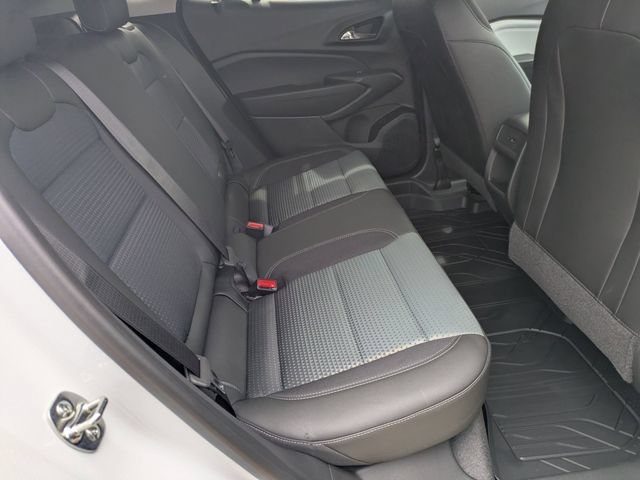 New 2026 Chevrolet Trax LT w/ Driver Confidence Package FWD image 30